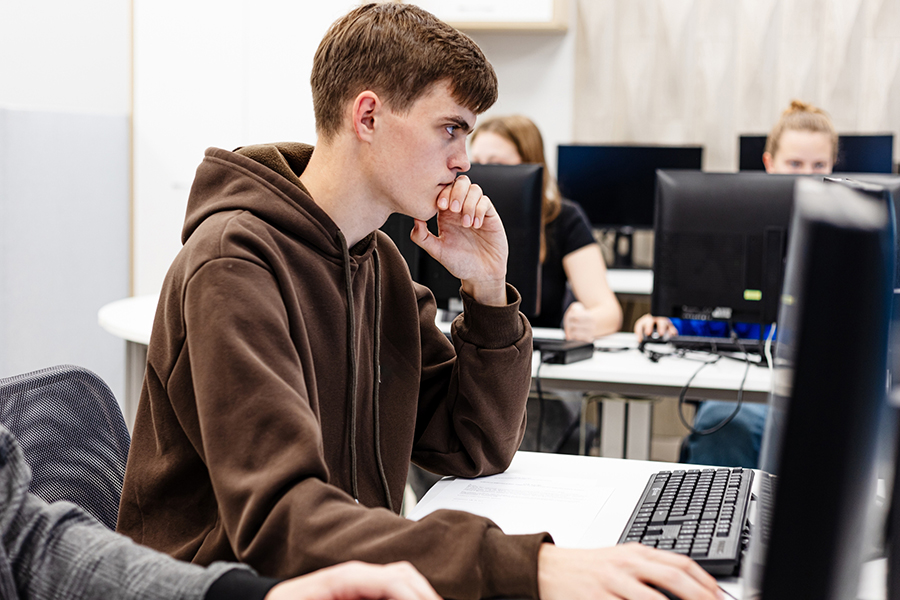 Погружение в IT: как в Омском политехе реализуют масштабный проект «Топ-ИТ» Погружение в IT: как в Омском политехе реализуют масштабный проект «Топ-ИТ»